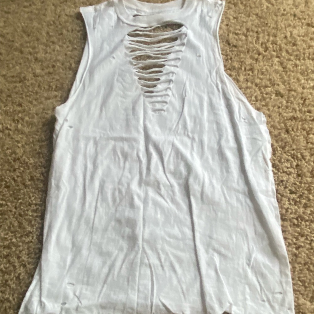 White cut up tank